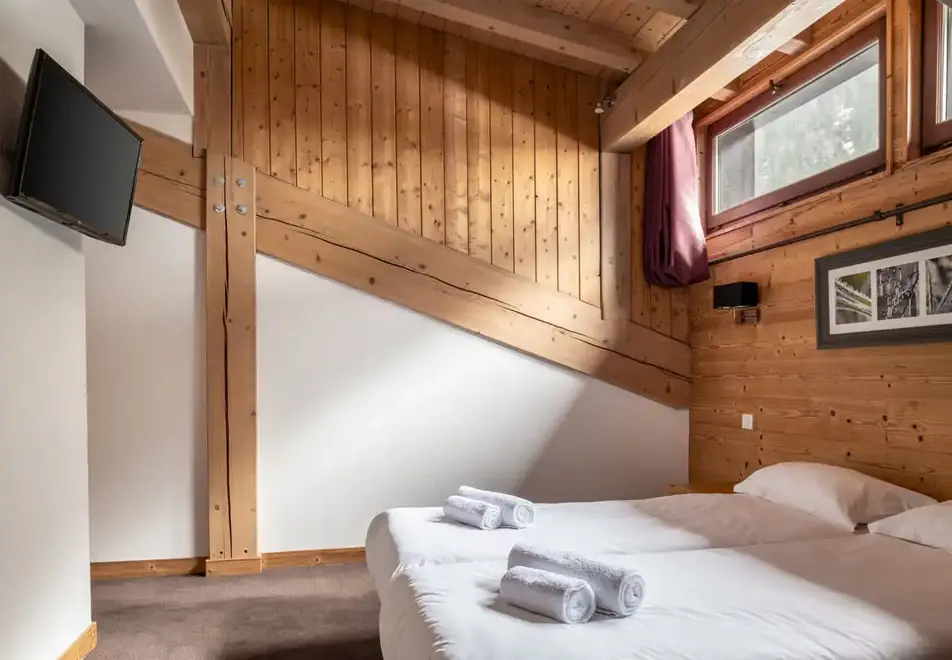 Les Portes du Mont Blanc, Vallorcine (self catered apartments) - Typical 2 bed duplex apartment style