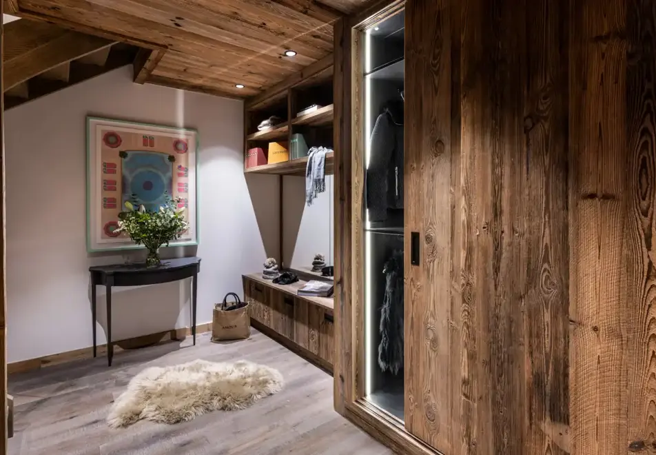 Silverstone Lodge, Val d'Isere (self catered chalet/apartment) - Number 6