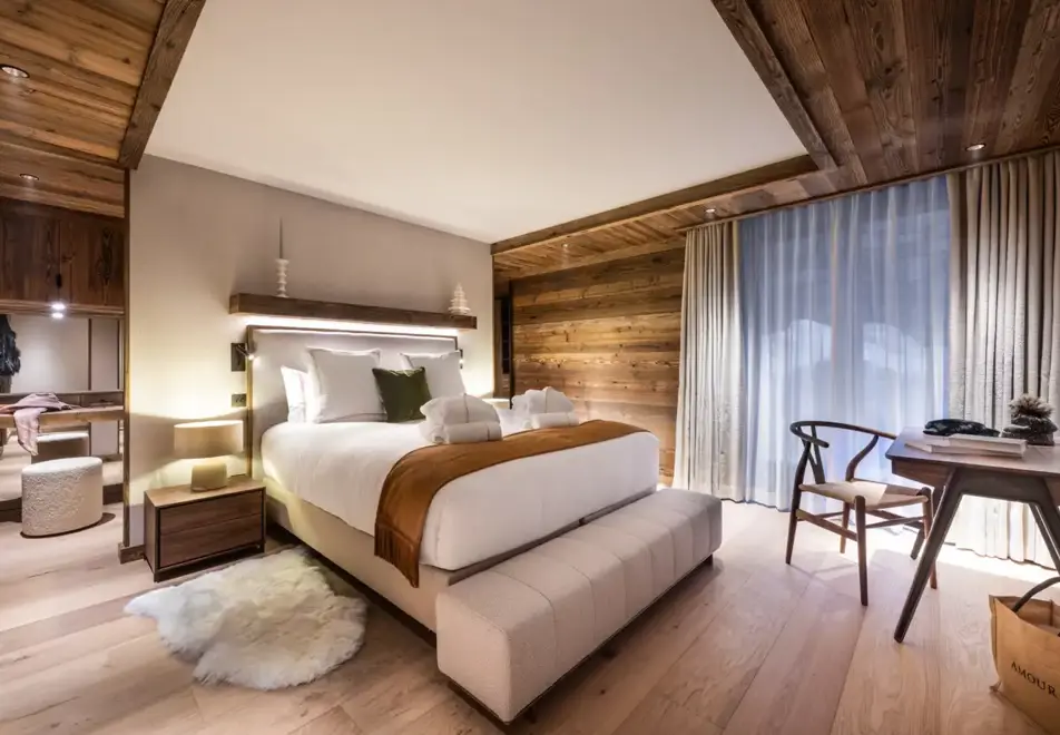 Silverstone Lodge, Val d'Isere (self catered chalet/apartment) - Number 2