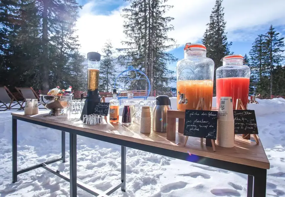 Panorama, Flaine (all inclusive hotel) - Outside snacks