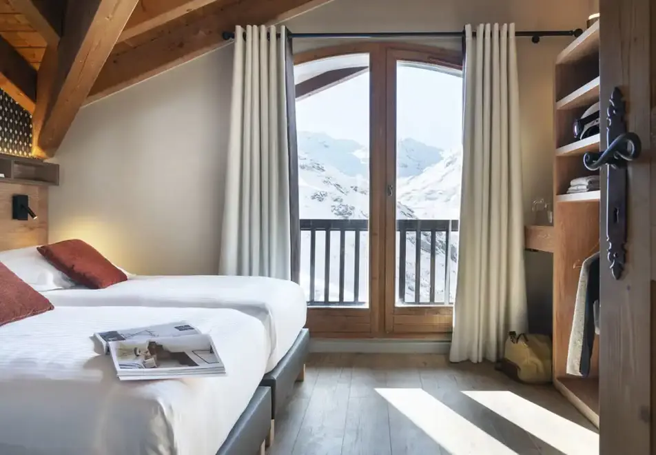 l'Oxalys, Val Thorens (self catered apartments) - Typical apartment style