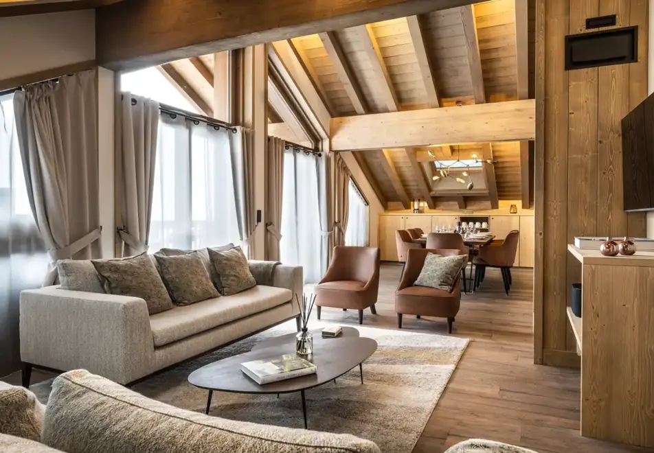 Falcon Lodge, Meribel (self catered apartments) - C22 (©Philippe Gal)