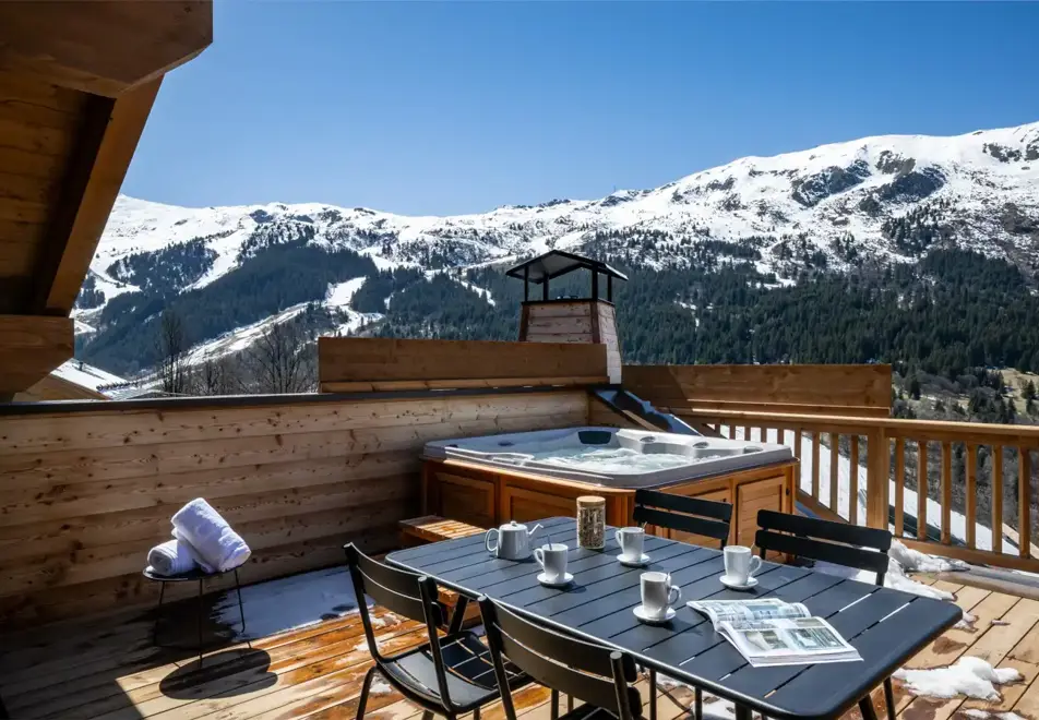 Falcon Lodge, Meribel (self catered apartments) - I01 (©Philippe Gal)