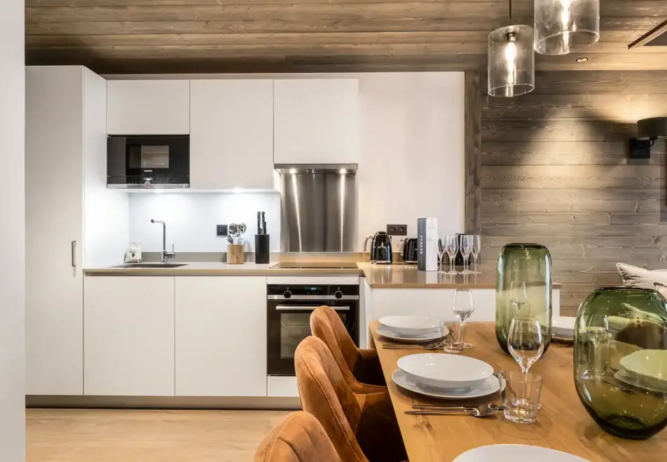 Falcon Lodge, Meribel (self catered apartments) - A01 (©Philippe Gal)