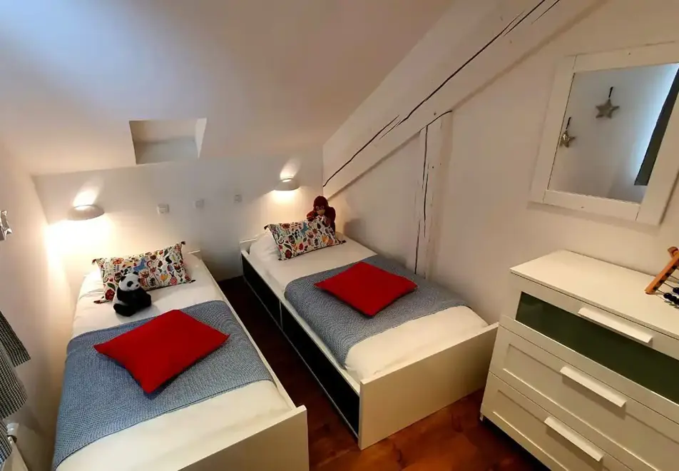 Loge, Alpe d'Huez (self catered chalet) - Bedroom