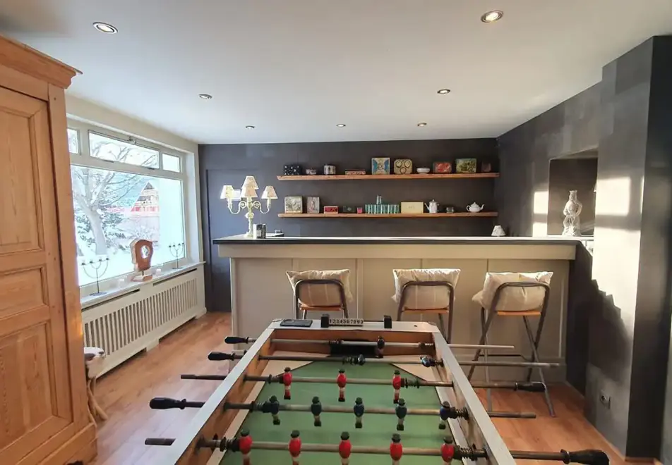 Loge, Alpe d'Huez (self catered chalet) - Games area