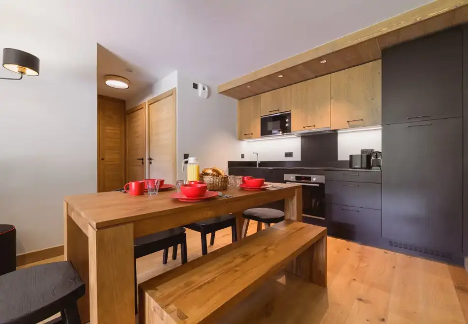 l'Eclat des Veriaz, Megeve (self catered apartments & chalets) - Typical 2 bedroom apartment style