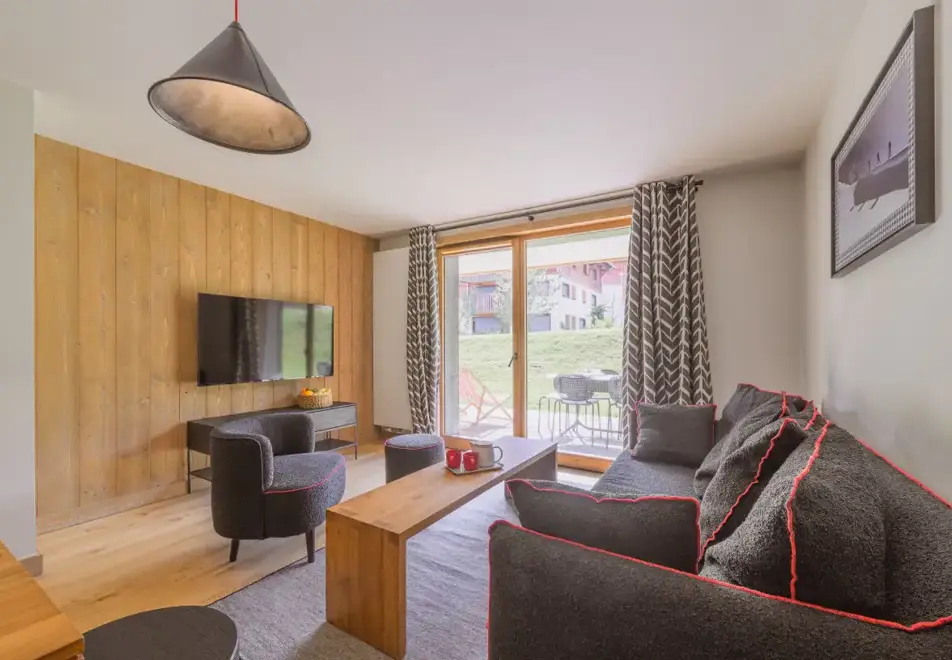 l'Eclat des Veriaz, Megeve (self catered apartments & chalets) - Typical 2 bedroom apartment style