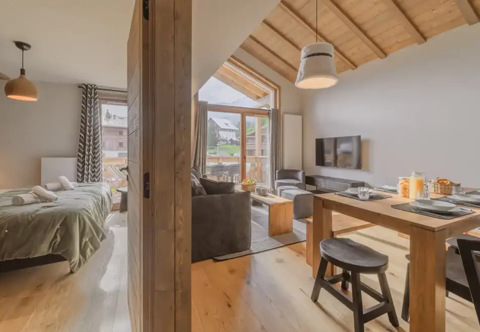 l'Eclat des Veriaz, Megeve (self catered apartments & chalets) - Typical 3 bedroom apartment style