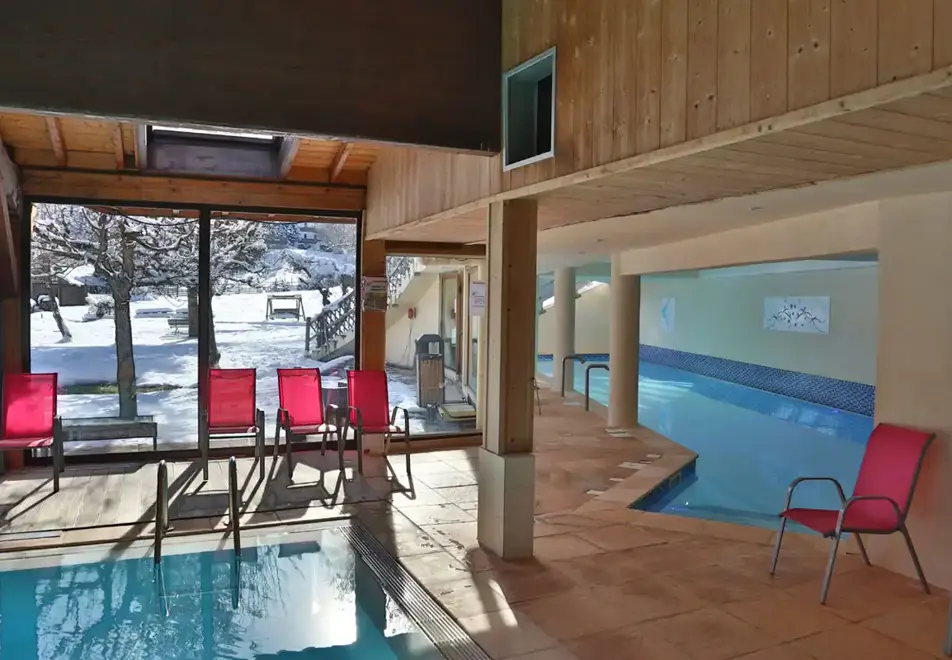 Le Cret, Morzine (hotel) - Indoor pool