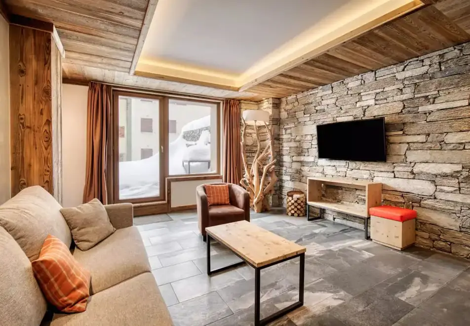Cap Neige, Tignes le Lac (self catered apartments) - Cap Neige 00