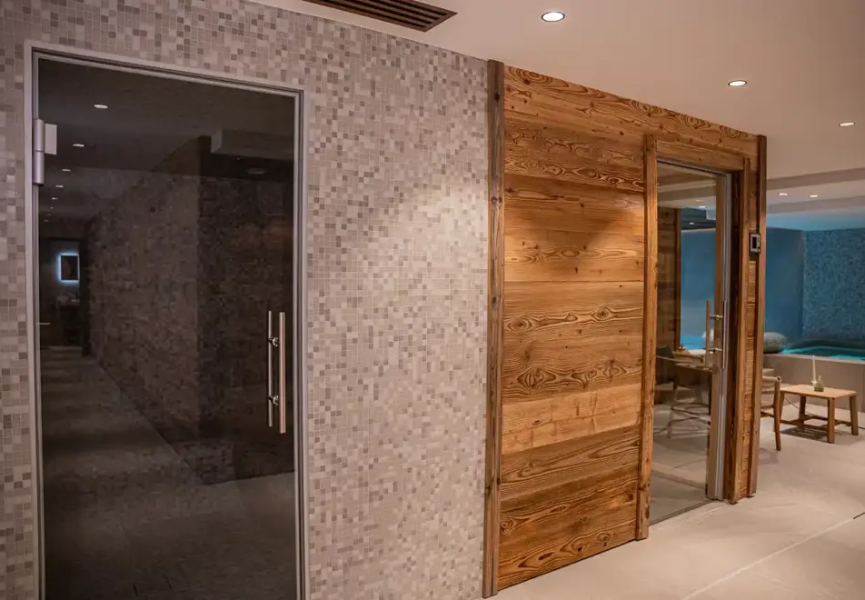 Silverstone Lodge, Val d'Isere (self catered chalet/apartment) - Number 7