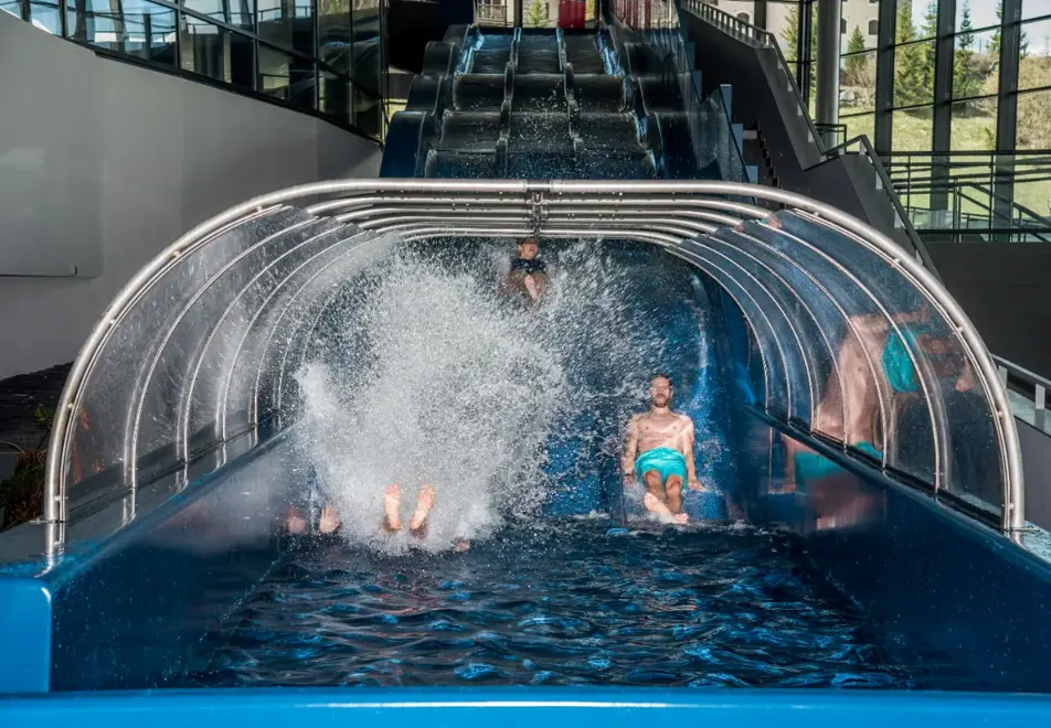 Ecrin Blanc, Courchevel 1650 (hotel) - Aquamotion