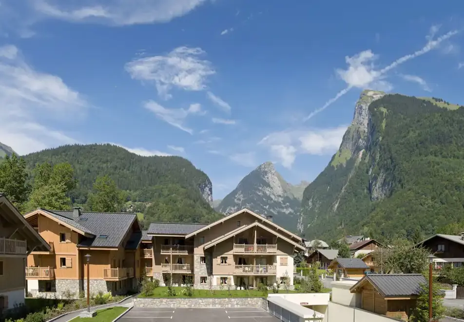 La Reine des Pres, Samoens (self catered apartments)