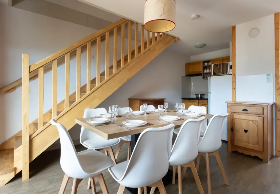 Les Bergers, Saint Sorlin d'Arves (self catered apartments) - Typical dining area style (duplex)