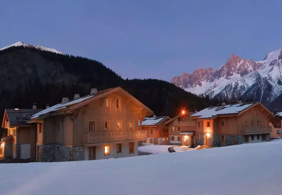 Le Hameau de Pierre Blanche, Les Houches (self catered apartments) - Beautiful Views