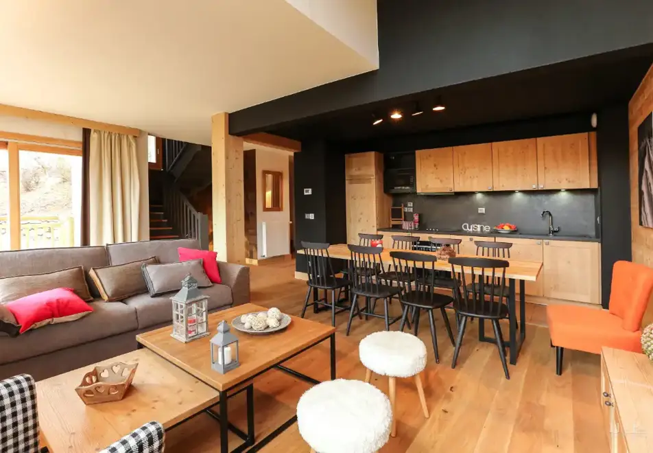 Les Fermes du Mont Blanc, Combloux (self catered apartments) - Typical apartment style