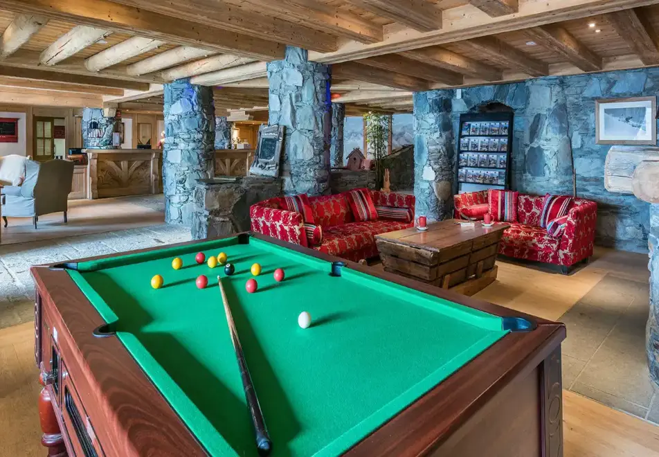 Les Cimes Blanches, La Rosiere (self catered apartments) - Reception