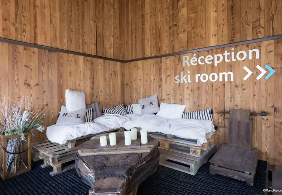 Hameau de Barthelemy, La Rosiere (self catered apartments) - Reception