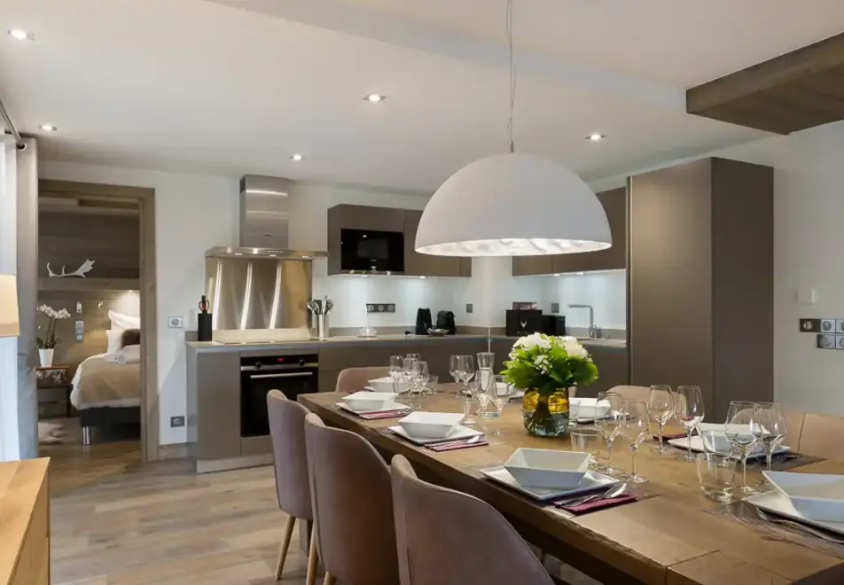 Annapurna, Les Gets (self catered apartments) - 3 bed 8 large