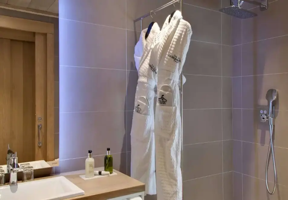 Hotel La Marmotte, Les Gets (hotel) - Junior suite up to 5 persons