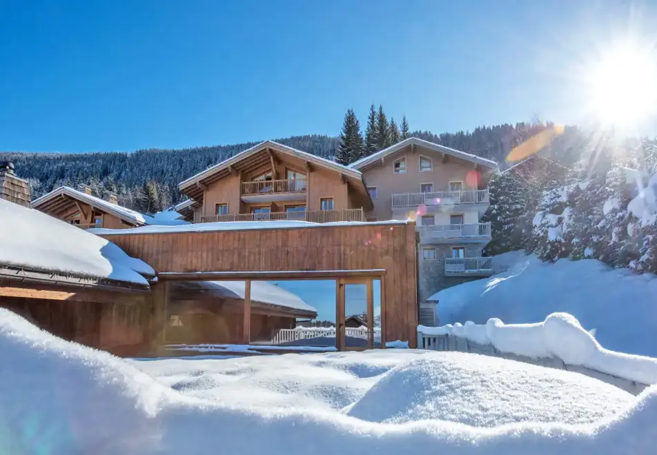 Les Chalets du Jouvence, Les Carroz (self catered apartments) - Main building