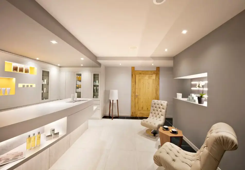 Elena, Les Houches (self catered apartments) - Spa