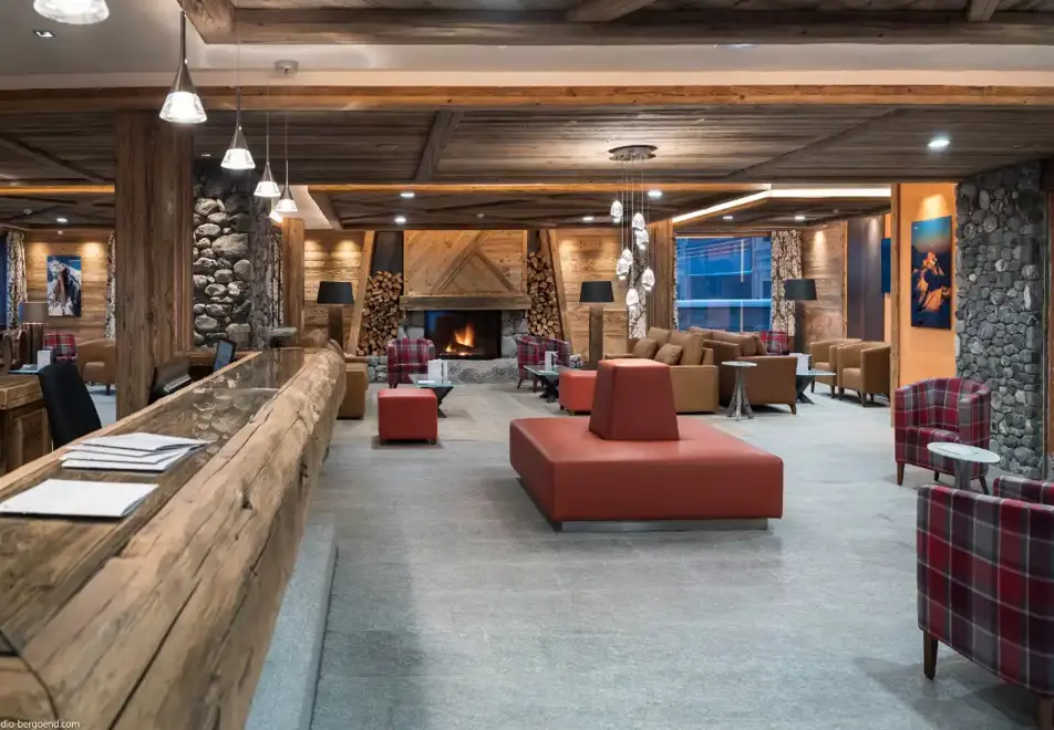 Le Cristal de Jade, Chamonix (self catered apartments) - Reception