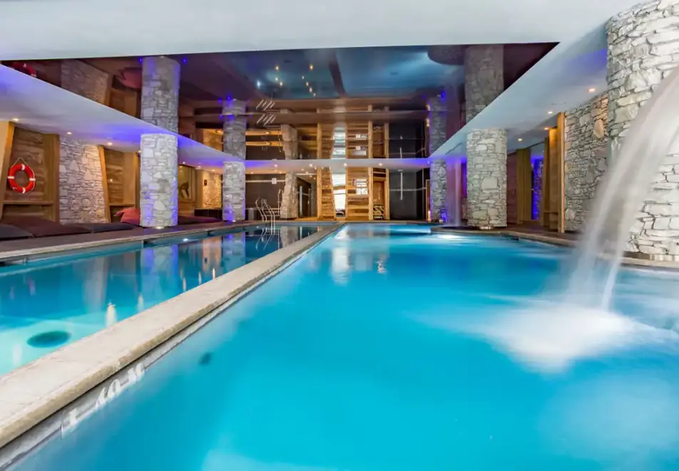 Santa Terra, Tignes les Brevieres (self catered apartments) - Indoor pool