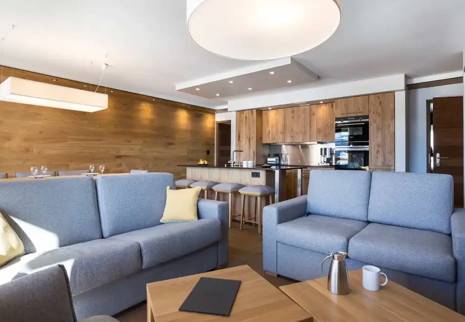 Alparena, La Rosiere (Apartments & Hotel) - Typical 2 bed 6 apartment style