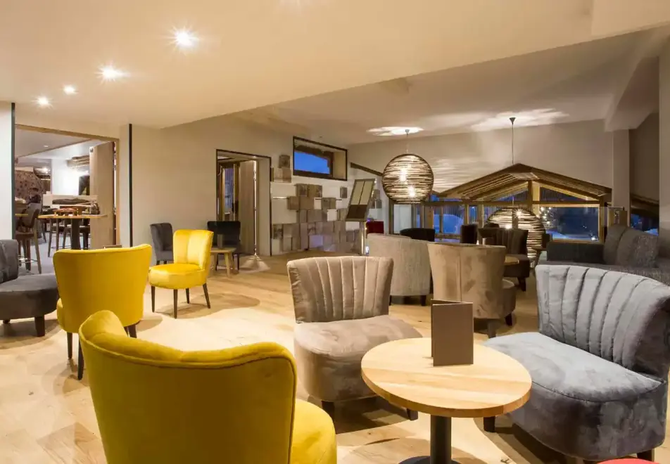 Alparena, La Rosiere (Apartments & Hotel) - Reception