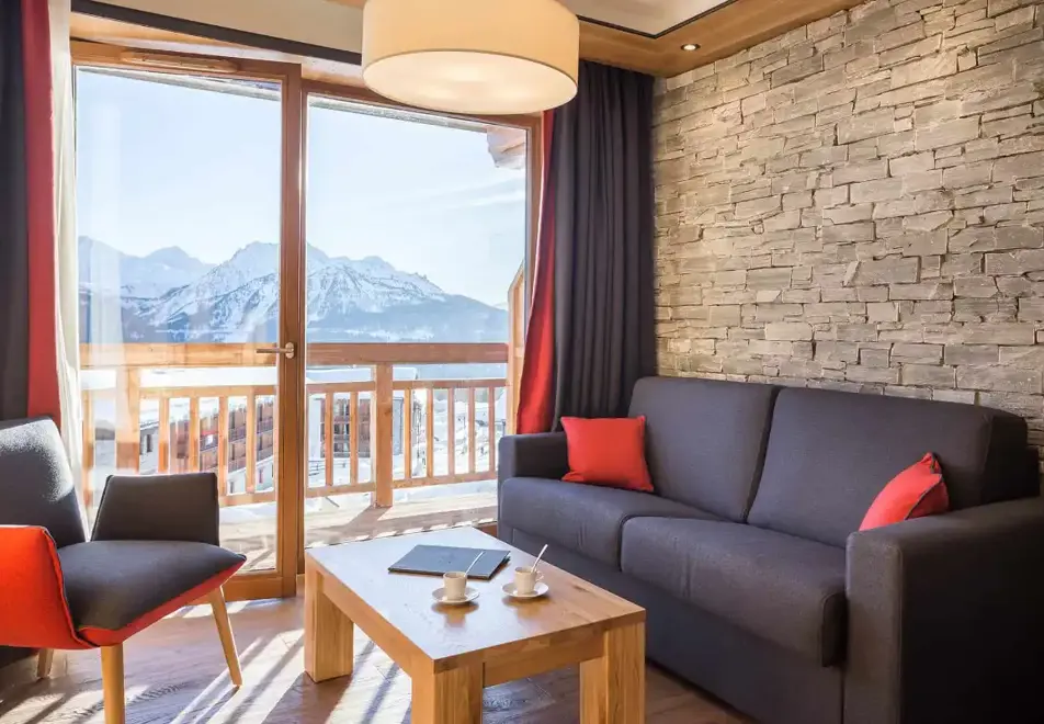 Alparena, La Rosiere (Apartments & Hotel) - Typical family superior suite 2-4 style