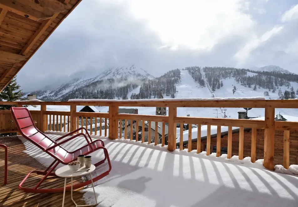 Chalet Fabriel, Montgenevre (self catered chalet) - Terrace facing South