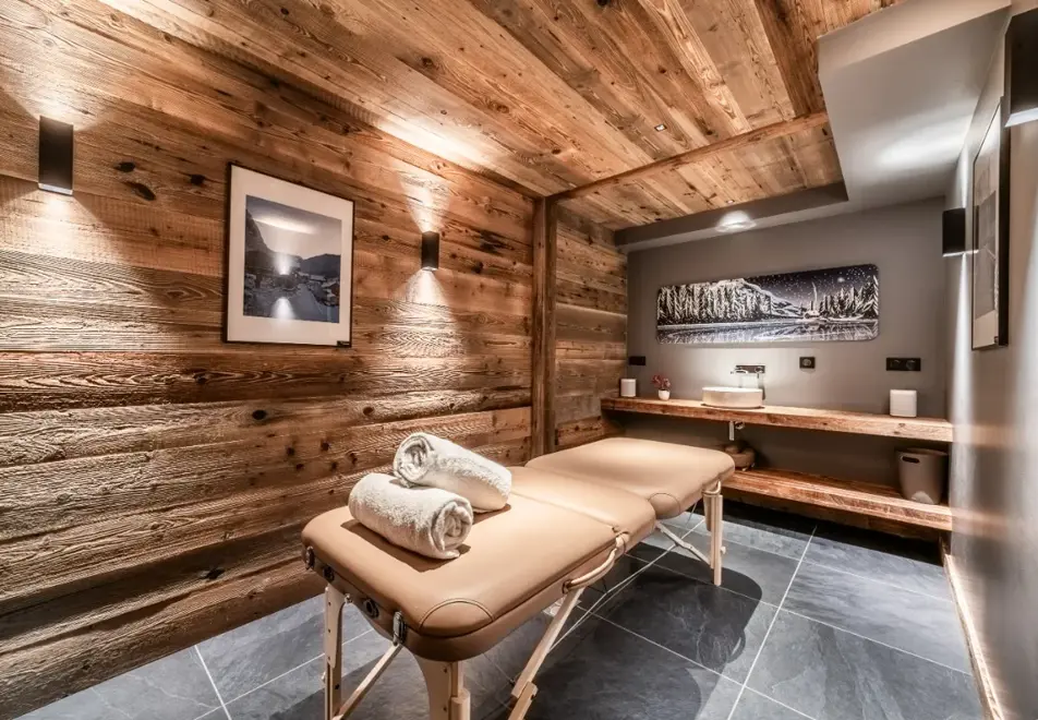 Chalet Kerasia, Morzine (self catered chalet) - Massage room