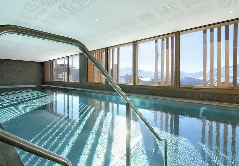 Phoenix, Alpe d'Huez (self catered apartments) - Indoor pool