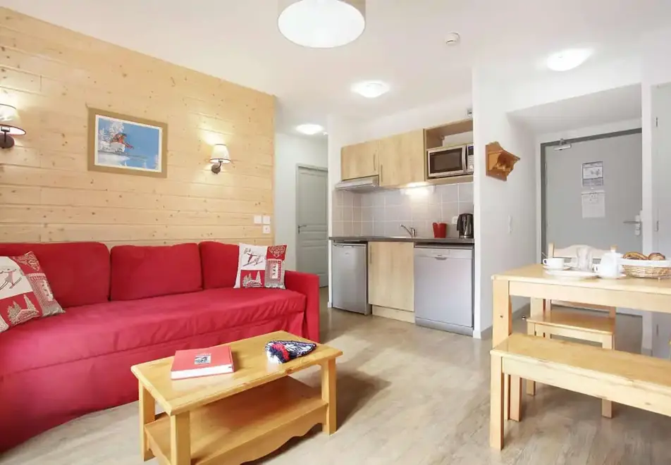 Le Crystal, Vaujany (self catered apartments) - Typical apartment style