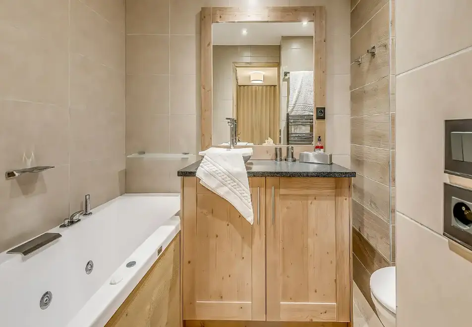 Nouveaux Alpages, Champagny (self catered apartments) - Apartment E8