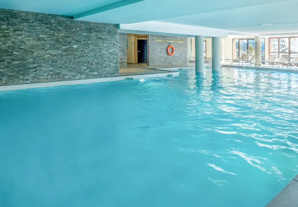 Les Terrasses de Helios, Flaine (self catered apartments) - Indoor pool