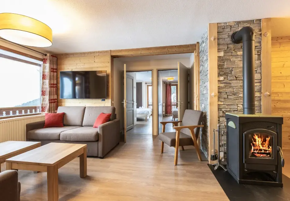 Les Balcons de Belle Plagne, Belle Plagne (self catered apartments) - Typical 8/10 apartment style