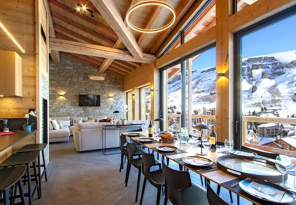 Le Lynx, Les Deux Alpes (self catered chalet) - Living/dining area
