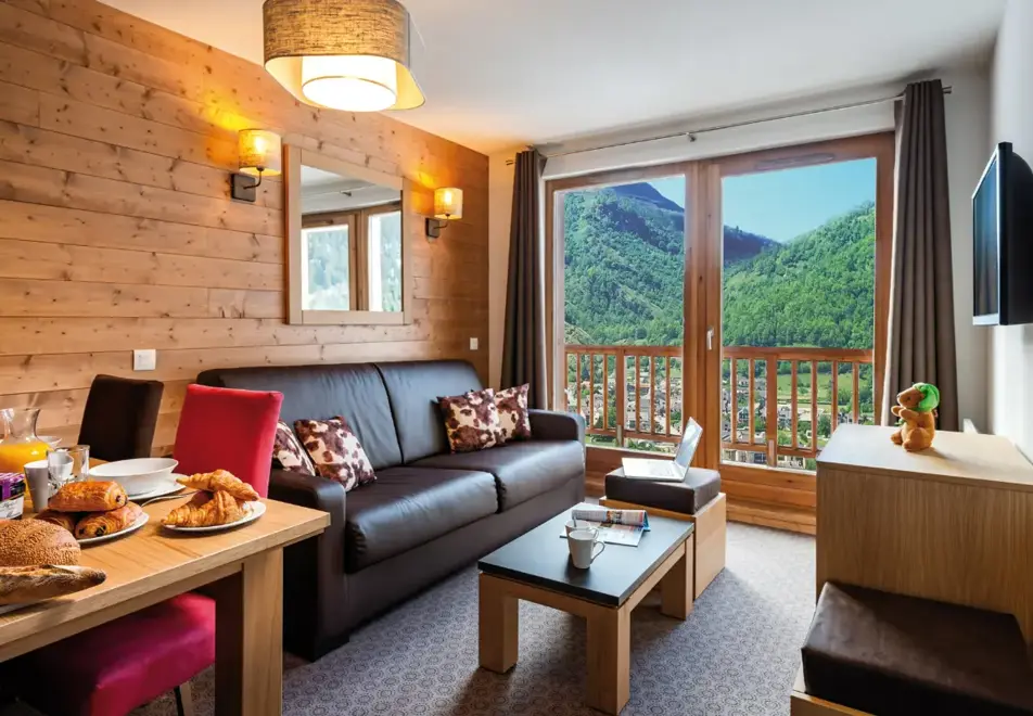 Les Hauts de la Vanoise, Pralognan-la-Vanoise (self catered apartments) - Typical apartment