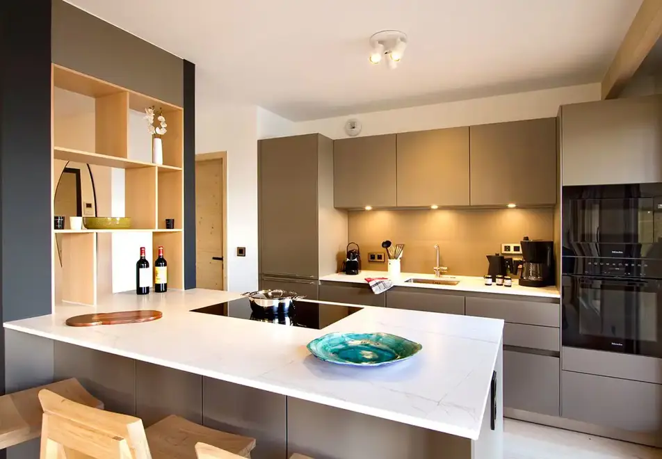 Phoenix C, Alpe d'Huez (self catered apartments) - Typical apartment style