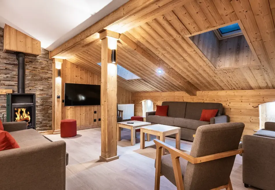 Les Balcons de Belle Plagne, Belle Plagne (self catered apartments) - Typical 12/14 apartment style