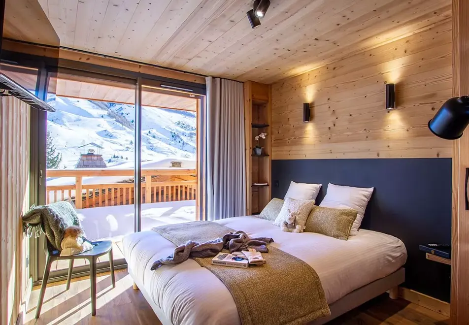 Le Lynx, Les Deux Alpes (self catered chalet) - Bedroom