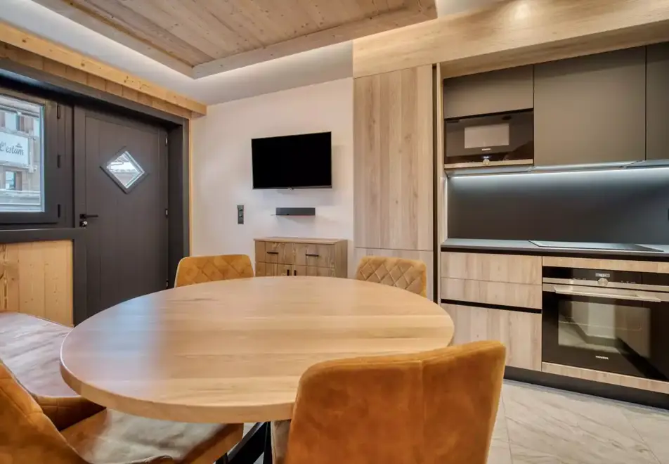 Lodge des Glaciers, La Rosiere (self catered apartments) - Glaciers 0.4