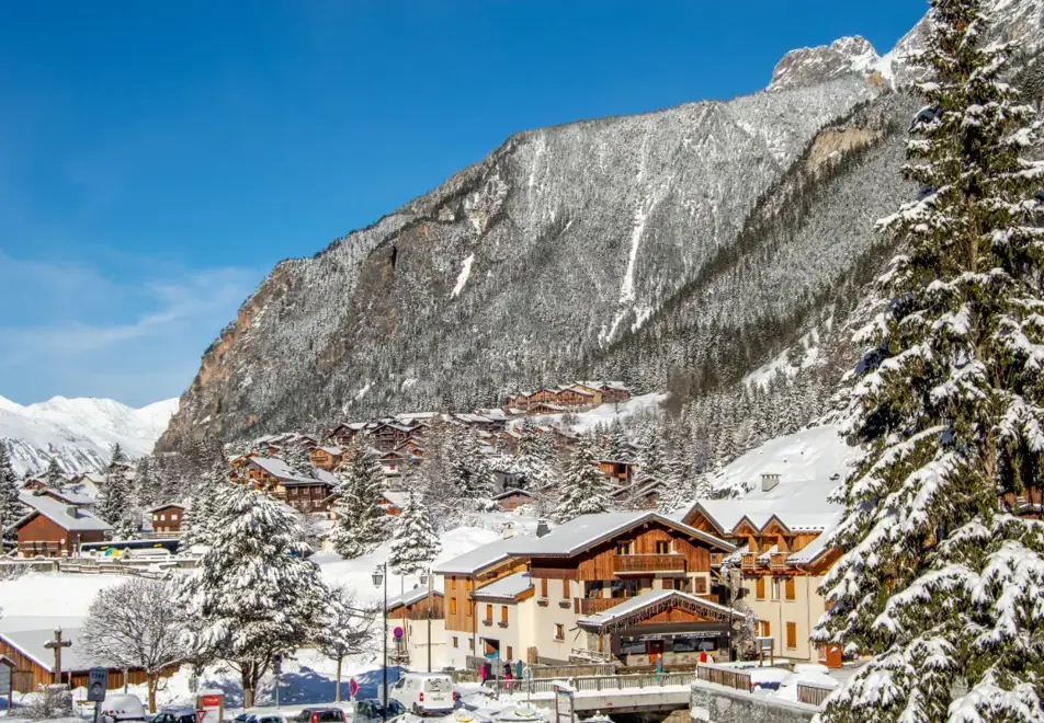 Pralognan-la-Vanoise - Village centre (©Marina Kokkelink)