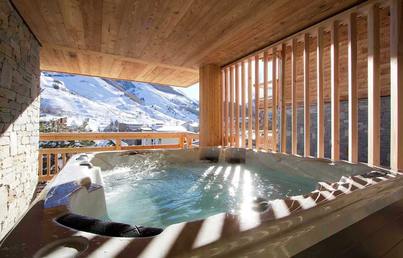Panthere des Neiges, Les Deux Alpes (self catered chalet) - Hot tub