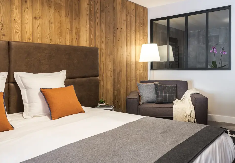 Ecrin Blanc, Courchevel 1650 (hotel) - Typical cocoon superior style